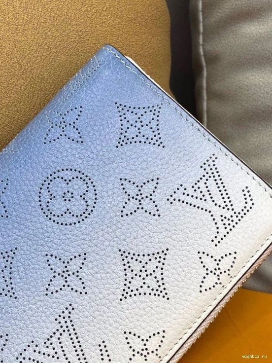 WIS ZIPPY LOUIS VUITTON WALLET 1103